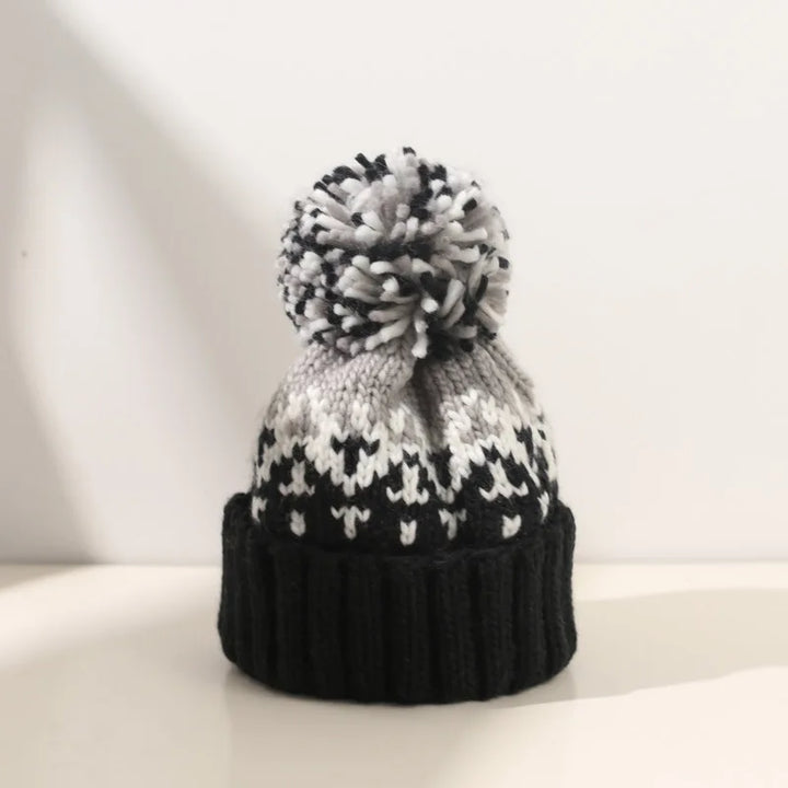 Tamara | Cozy Snowflake Pom Beanie