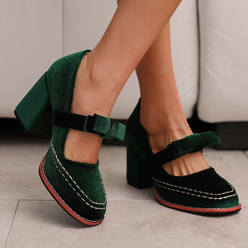 Corinna | Women&