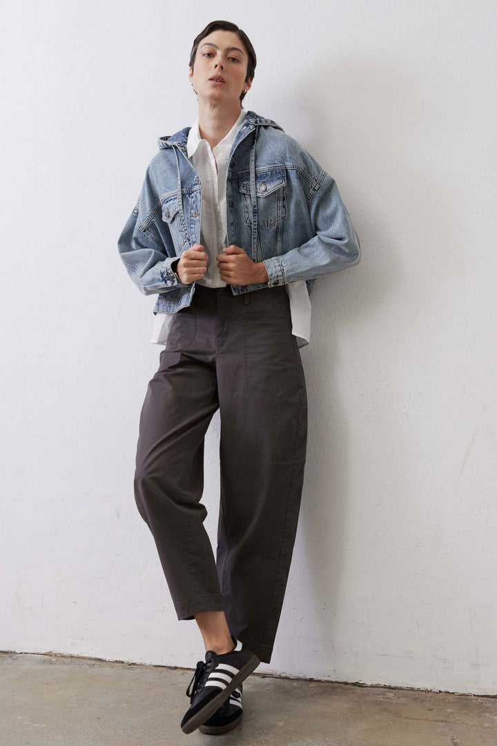 Washed blue cropped denim jacket, full-length front styling