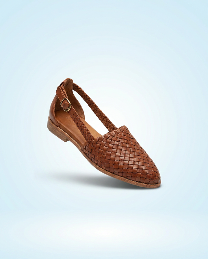 Bright airy orthopedic comfort shoe