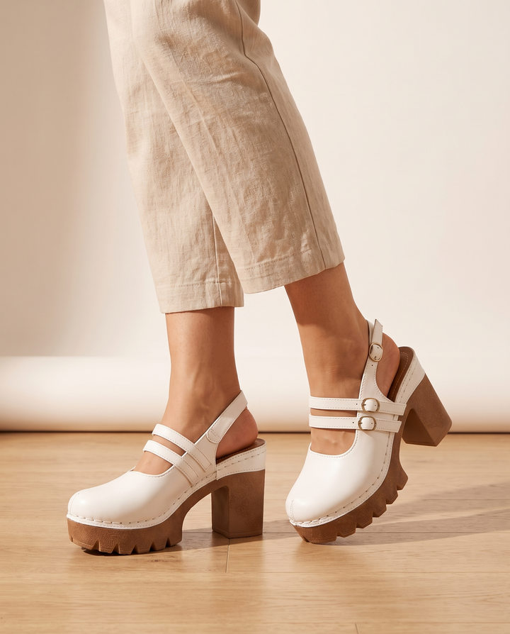 Della | Women&