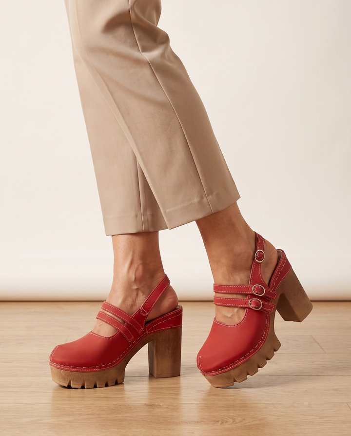 Della | Women&
