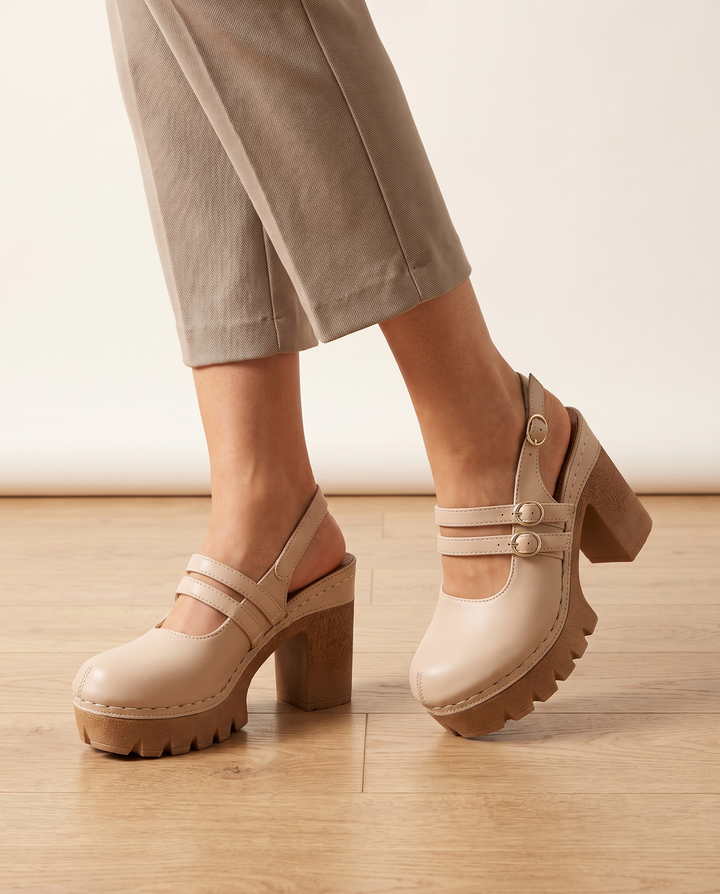 Della | Women&