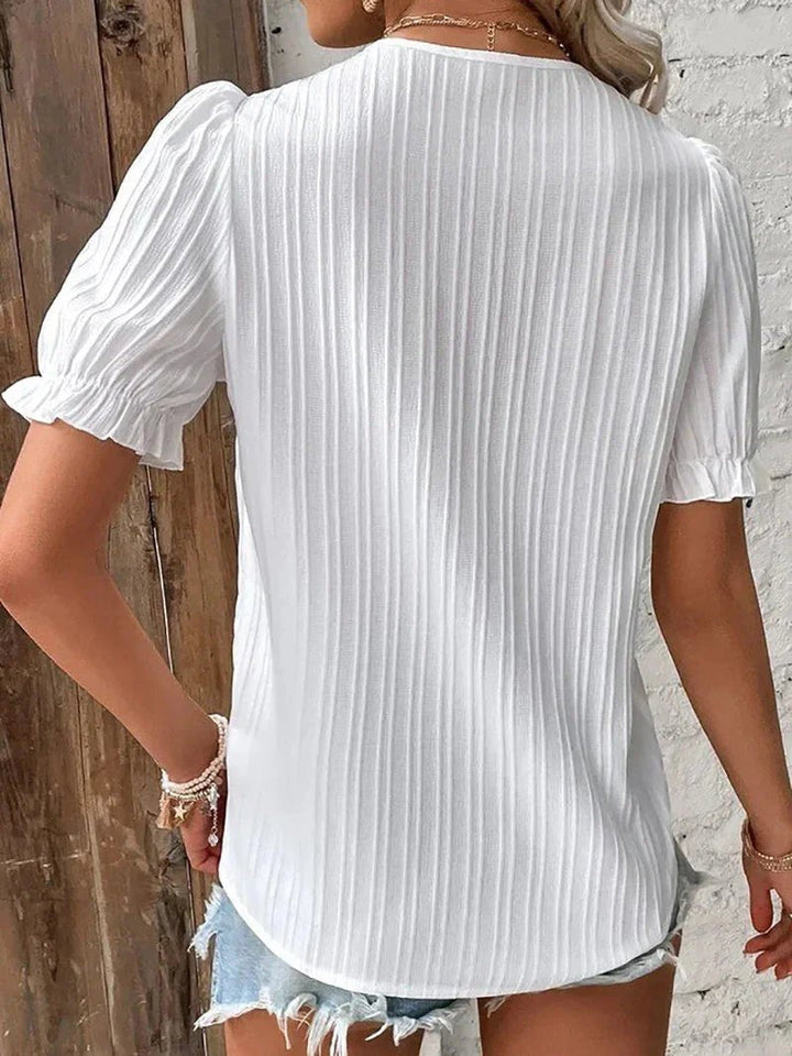 Freya | Plus Size Blouse Lace Detail V-Neck Short Sleeve - Women&