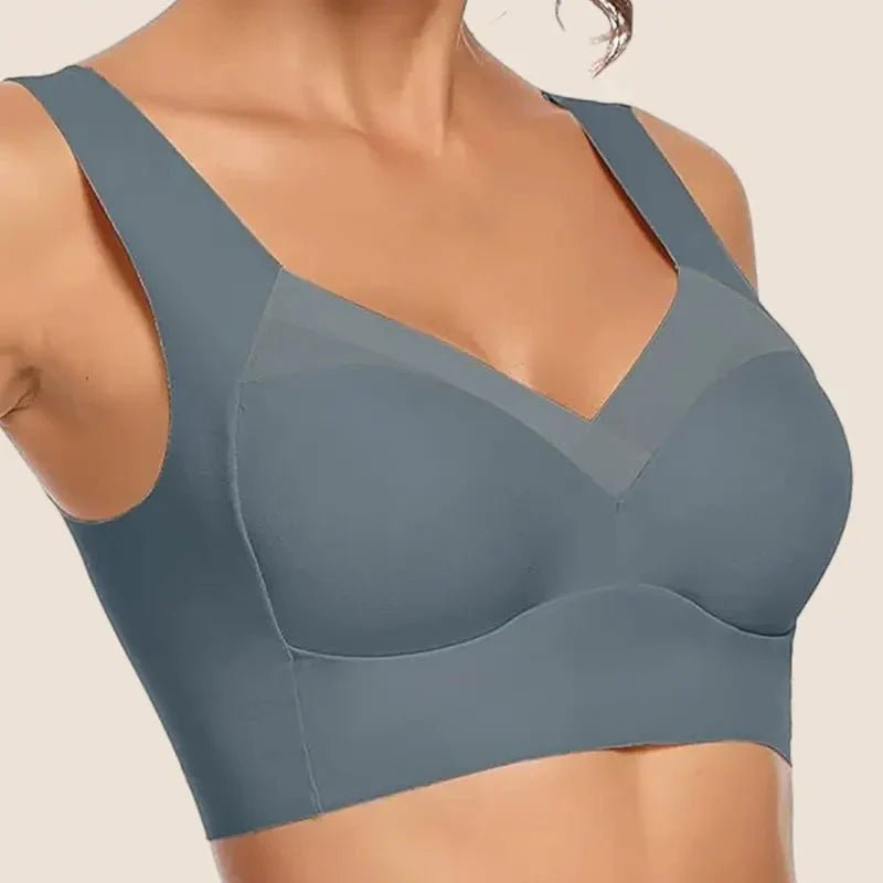 Rosie | Plus Size Wireless Bra V-Neck Moulded Cup Pull-On - Women&