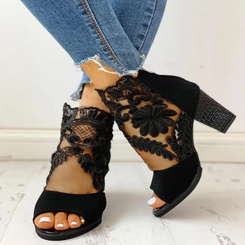 Scarlett® | Sandal with pointed heel