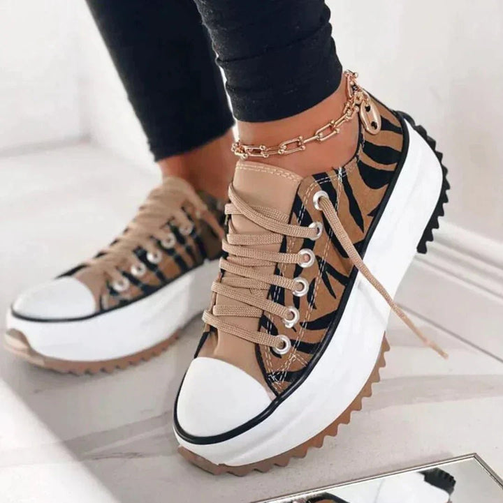 Emily | Women's Platform Trainers Lace-Up Chunky Sole Orthopedic - Women's Chunky Sole | Nancy Callen Fashion